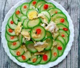 孕妇初期吃炒小瓜,营养美味两不误的孕期食谱