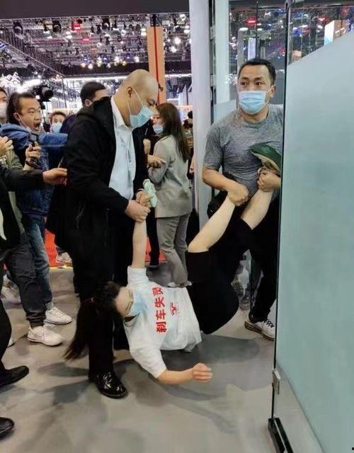 各路大神吃瓜,各路大神吃瓜大揭秘，幕后真相尽在此文