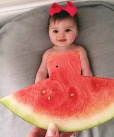 小孩子带你吃瓜,跟随孩子足迹探寻美食瓜果之旅