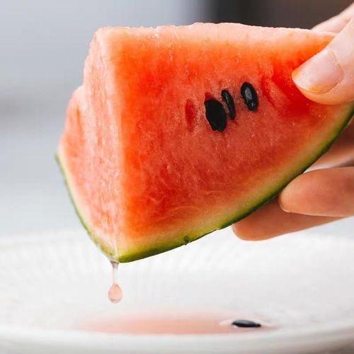 桃九吃瓜,揭秘娱乐圈背后的那些事儿