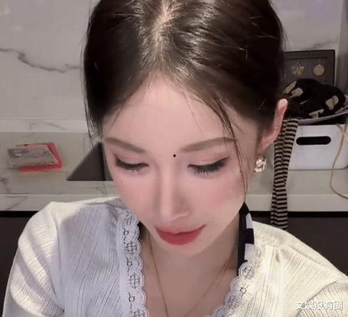 小婉吃瓜,揭秘娱乐圈那些不为人知的幕后故事